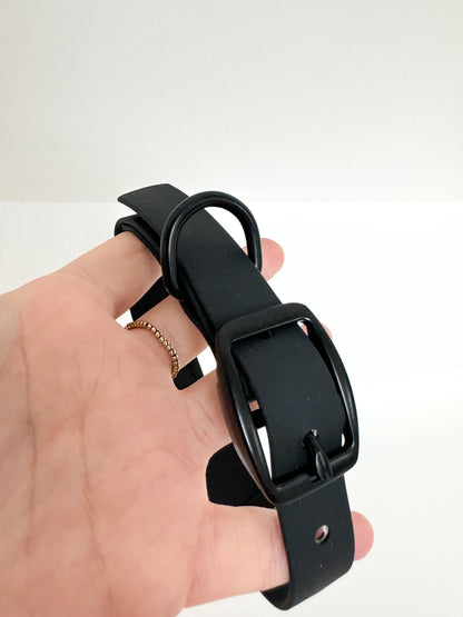 Halsband - Black Paws Waterproof